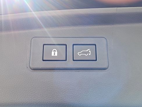 Certified 2024 Subaru Outback Limited AWD/4WD image 17