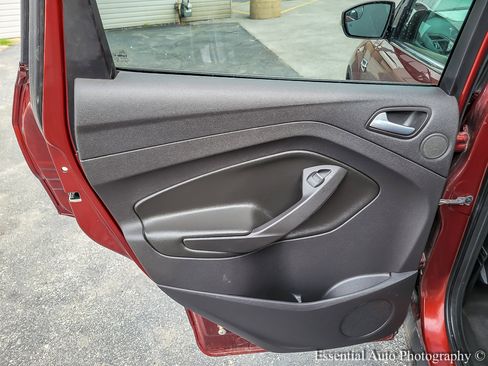 Used 2014 Ford Escape Titanium FWD image 24