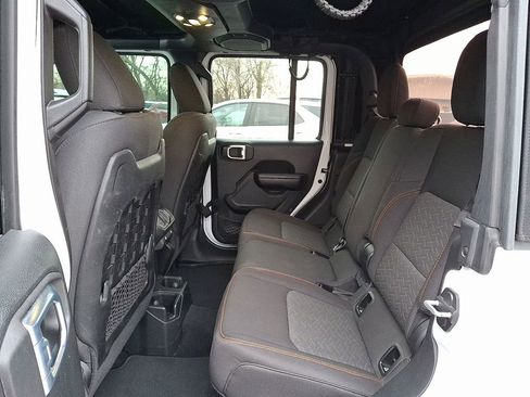 Used 2021 Jeep Gladiator Mojave image 9