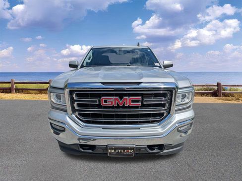 Used 2018 GMC Sierra 1500 SLE w/ SLE Value Package image 11