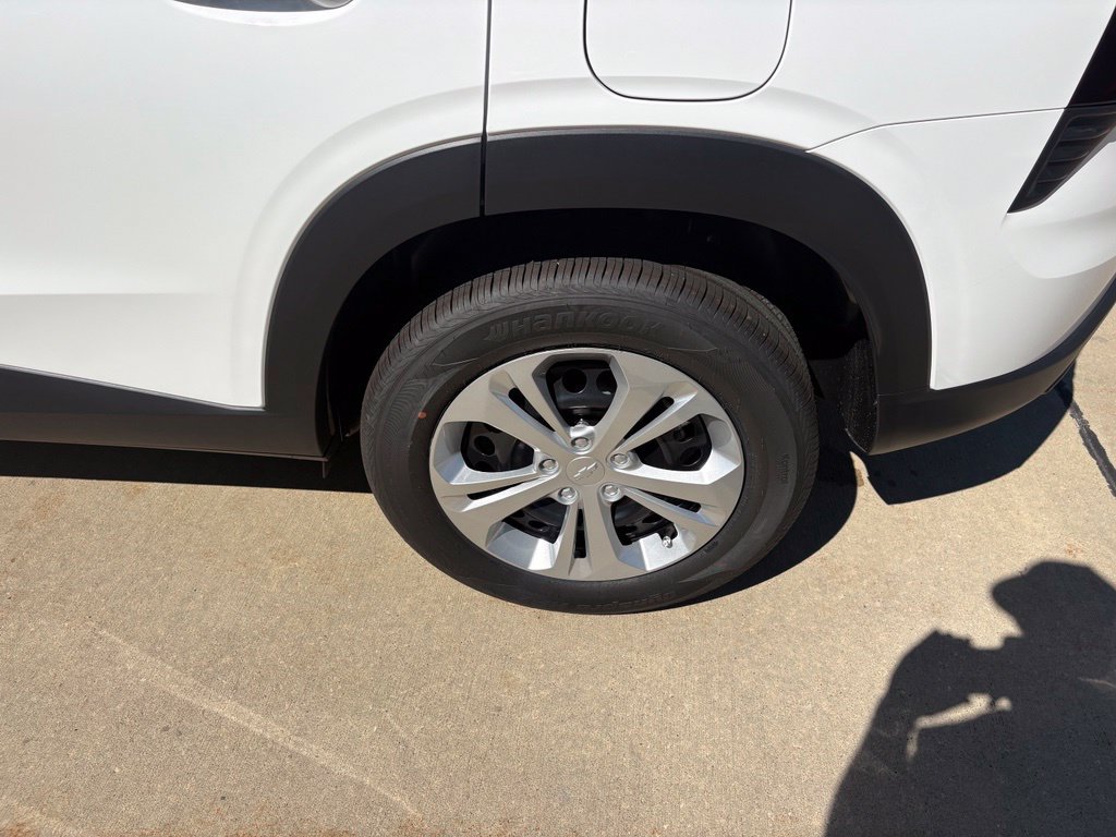 New 2026 Chevrolet Trax LS w/ Driver Confidence Package FWD image 42