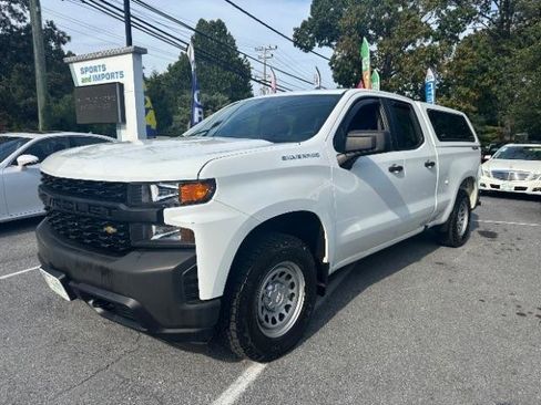 Used 2020 Chevrolet Silverado 1500 W/T image 1