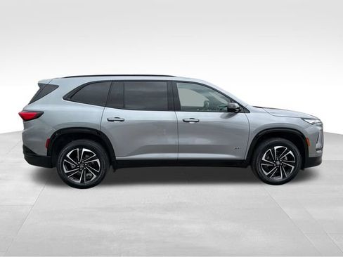 Used 2025 Buick Enclave Sport Touring w/ Super Cruise Package FWD image 8