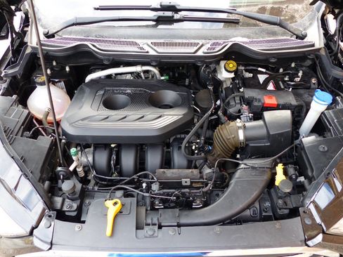 Used 2020 Ford EcoSport SE w/ SE Convenience Package image 14