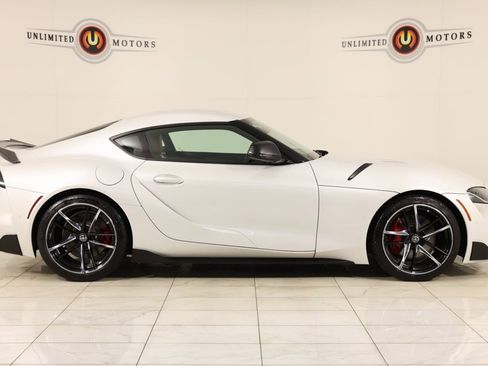 Used 2020 Toyota Supra image 2
