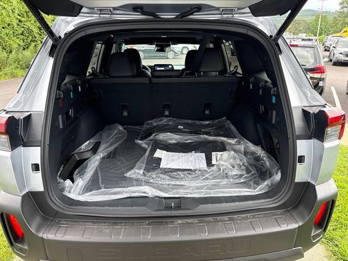 New 2026 Subaru Outback Limited AWD/4WD image 11