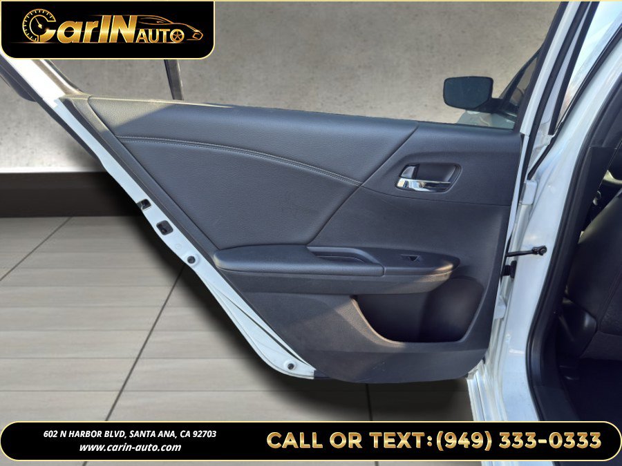 Used 2016 Honda Accord Sport image 25