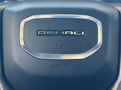 Used 2024 GMC Yukon Denali Ultimate image 9