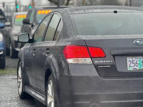 Used 2013 Subaru Legacy 2.5i Premium image 10