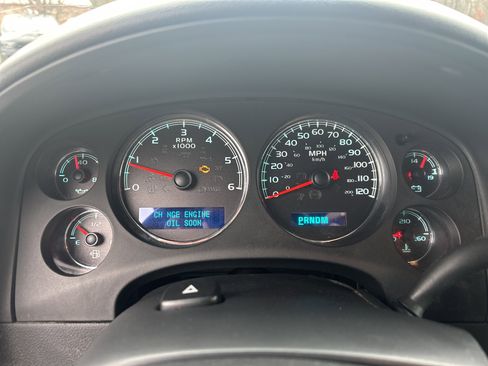 Used 2012 Chevrolet Avalanche LS AWD/4WD image 17
