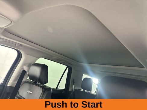 Used 2025 Ford Expedition Platinum image 10