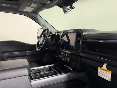Used 2024 Ford F250 Lariat w/ Lariat Ultimate Package AWD/4WD image 32