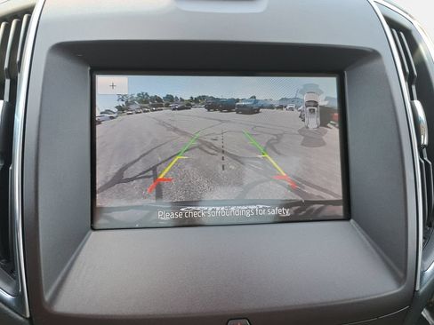 Used 2020 Ford Edge Titanium AWD/4WD image 24