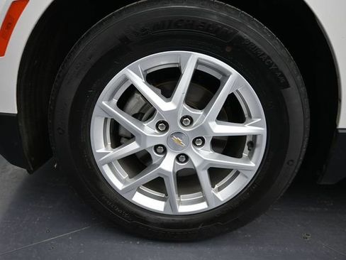 Used 2023 Chevrolet Equinox LT image 25