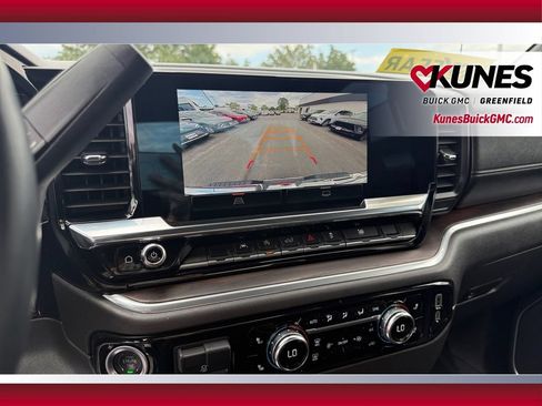 Used 2025 GMC Sierra 1500 SLT AWD/4WD image 30