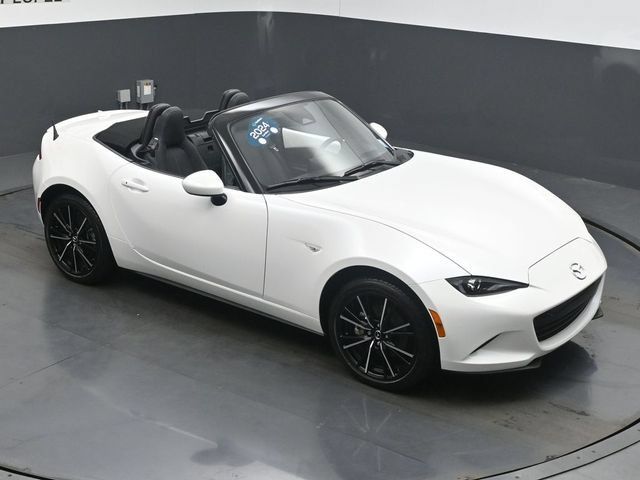 Used 2024 MAZDA MX-5 Miata Grand Touring w/ Weather Package RWD image 47