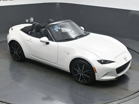 Used 2024 MAZDA MX-5 Miata Grand Touring w/ Weather Package RWD image 47