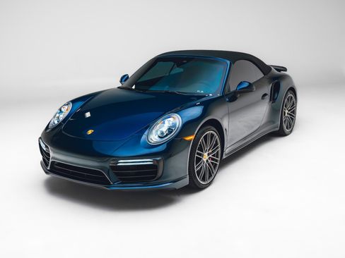 Used 2019 Porsche 911 Turbo AWD/4WD image 2