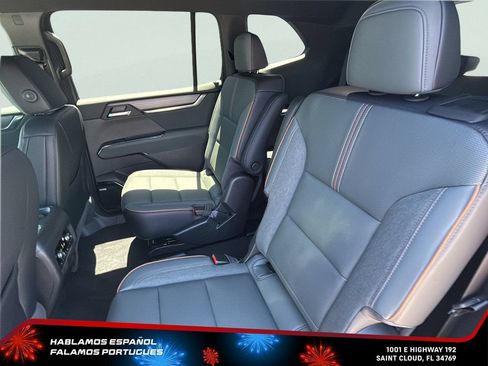 New 2026 GMC Acadia AT4 w/ Luxury Package AWD/4WD image 23