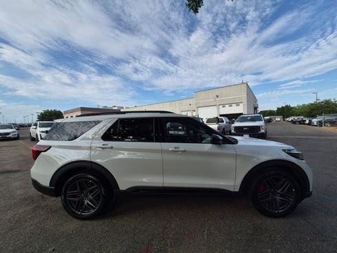 Used 2026 Ford Explorer ST w/ Sun And Sound Package AWD/4WD image 4