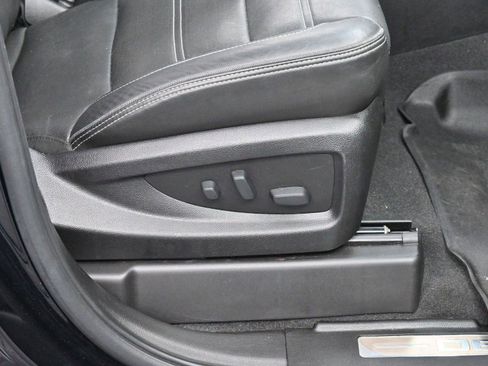 Used 2020 GMC Yukon Denali w/ Denali Premium Package image 38