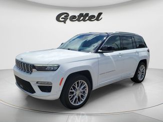 Used 2023 Jeep Grand Cherokee Summit w/ Adv Protech Group IV AWD/4WD video 1