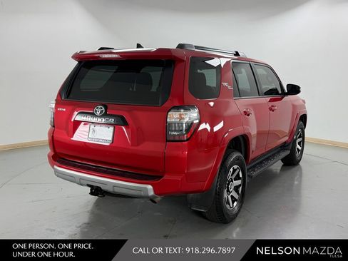 Used 2024 Toyota 4Runner TRD Off-Road Premium AWD/4WD image 6