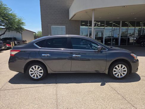 Used 2015 Nissan Sentra SV FWD image 6
