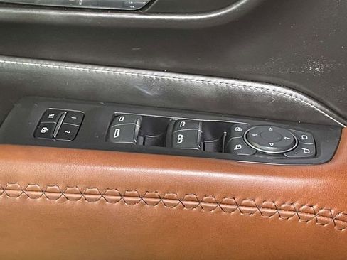 Used 2023 GMC Yukon Denali Ultimate AWD/4WD image 38