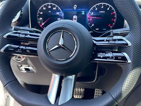 New 2026 Mercedes-Benz GLC 300 4MATIC image 13