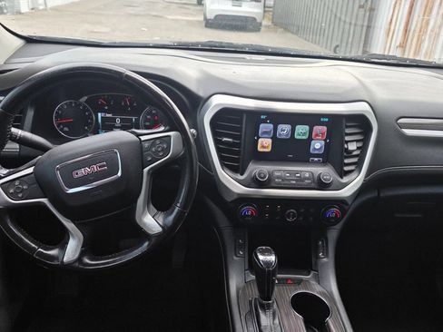 Used 2018 GMC Acadia SLT FWD image 11