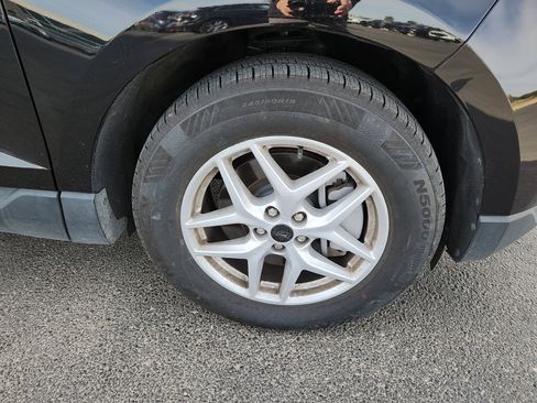 Used 2024 Ford Edge SEL image 9