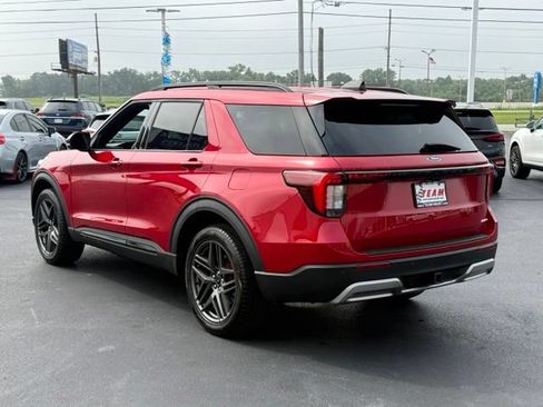 Used 2025 Ford Explorer ST-Line w/ Premium Package AWD/4WD image 5