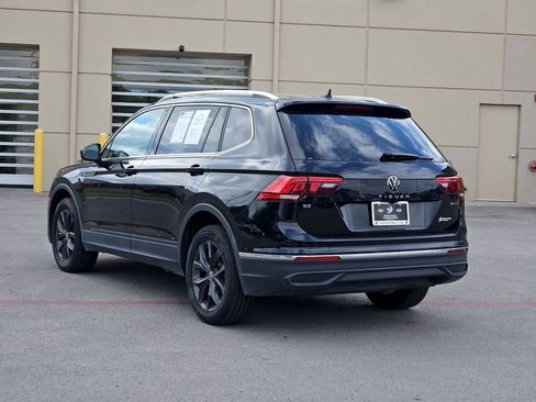 Used 2024 Volkswagen Tiguan SE AWD/4WD image 3