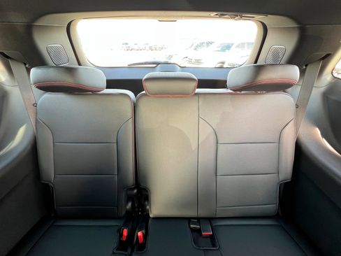 New 2026 Chevrolet Traverse Z71 w/ Enhanced Driving Package image 23