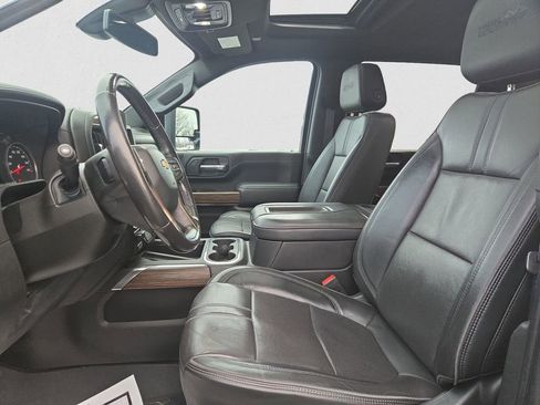 Used 2020 Chevrolet Silverado 2500 High Country w/ Safety Package II image 10