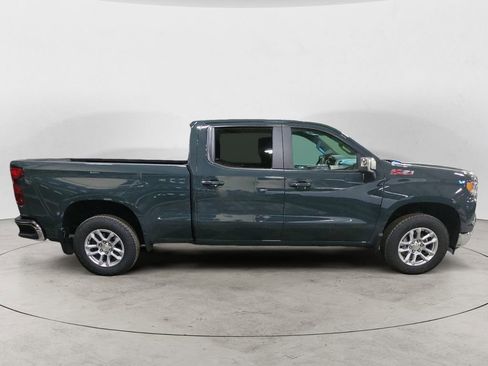 Used 2025 Chevrolet Silverado 1500 LT AWD/4WD image 6