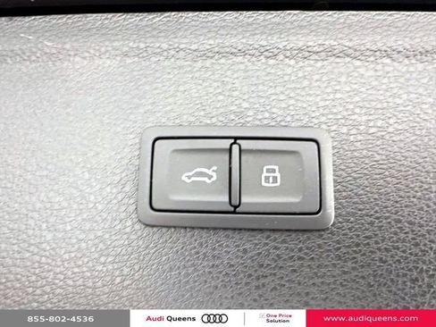 Used 2025 Audi Q5 2.0T Premium Plus w/ Premium Plus Package AWD/4WD image 11
