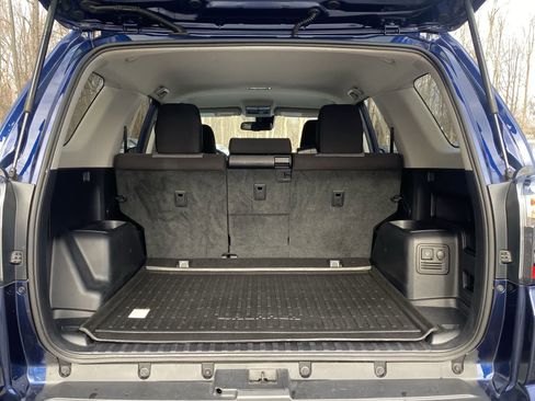 Used 2020 Toyota 4Runner SR5 image 12