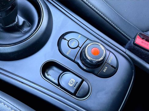 Used 2021 MINI Cooper Countryman image 24