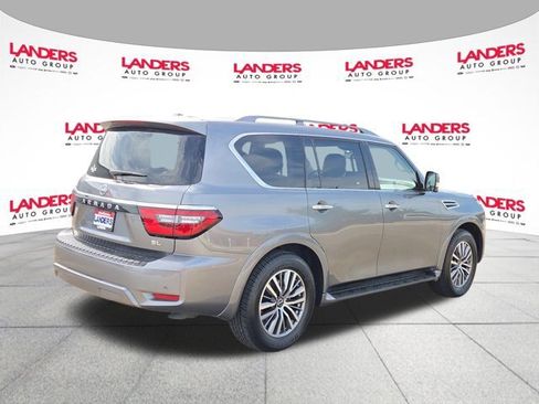 Used 2023 Nissan Armada SL RWD image 3