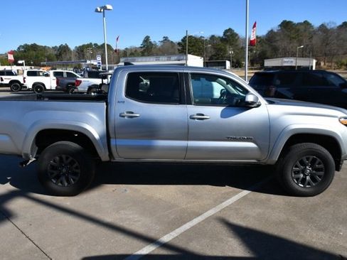 Used 2023 Toyota Tacoma SR5 image 6