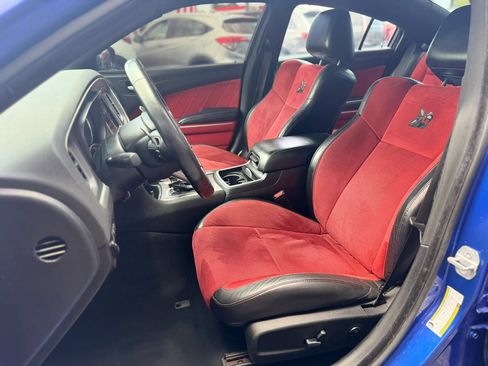 Used 2020 Dodge Charger R/T w/ Blacktop Package RWD image 29