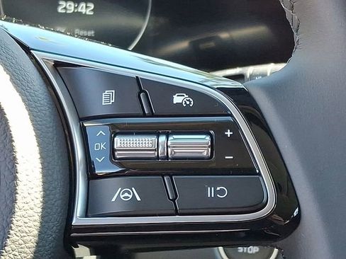 New 2026 Kia Seltos EX image 18