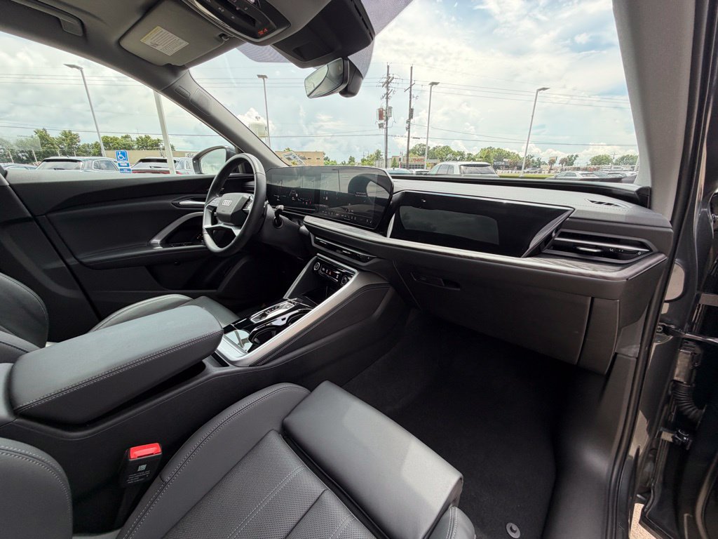 Certified 2025 Audi Q5 Premium w/ Premium Plus AWD/4WD image 31