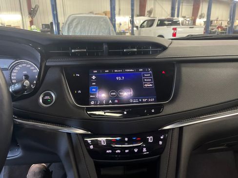 Used 2021 Cadillac XT5 Sportv AWD/4WD image 37