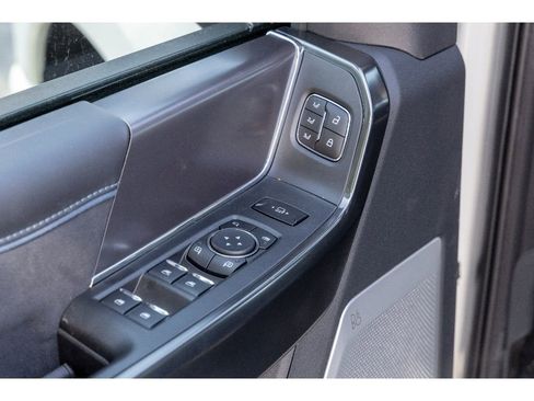 New 2026 Ford F350 Platinum w/ Tremor Off-Road Package AWD/4WD image 20