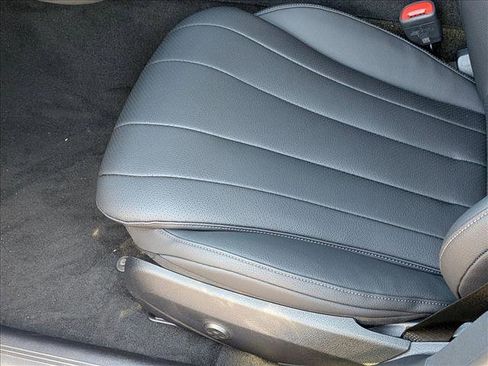 New 2026 Mercedes-Benz E 350 4MATIC Sedan image 4