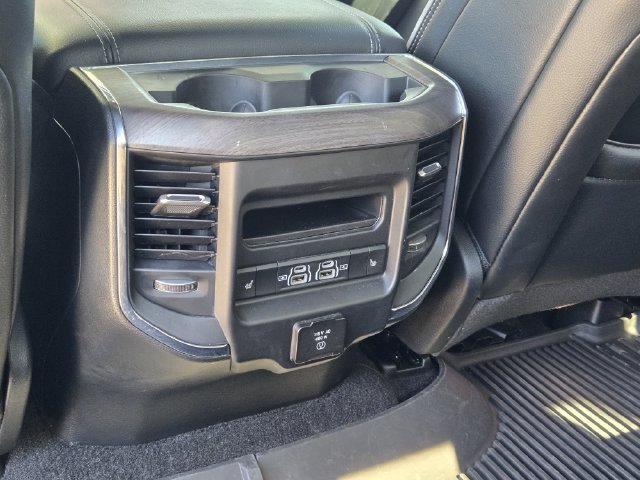 Used 2025 RAM 1500 Laramie AWD/4WD image 40
