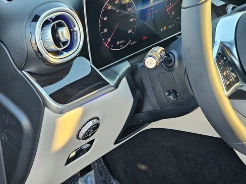 New 2026 Mercedes-Benz GLC 300 4MATIC image 16